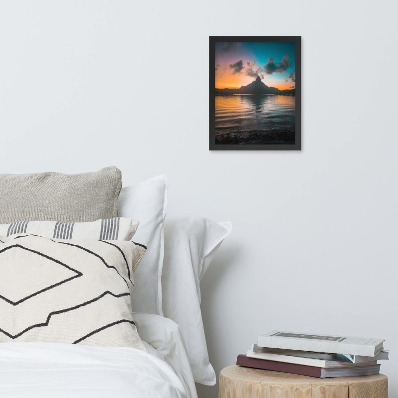Poster premium encadré souvenir d’un couché de soleil à bora bora